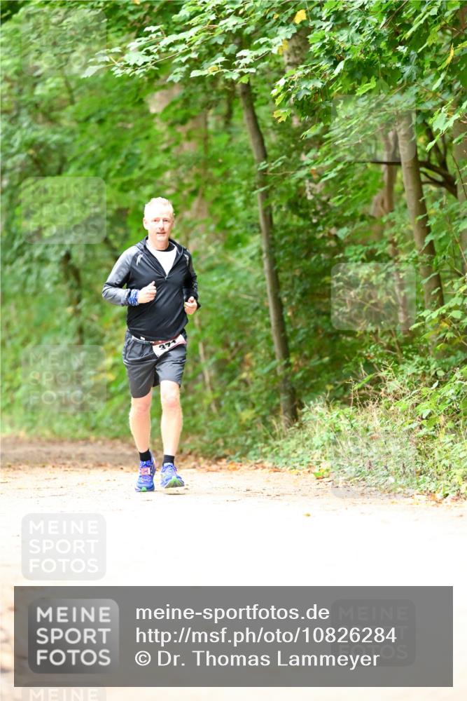 11.10.2026 - Bramfelder Halbmarathon 2026 Dr. Thomas Lammeyer http://msf.ph/oto/10826284 11.10.2026 10:54:32 Laufen 371 meine-sportfotos.de