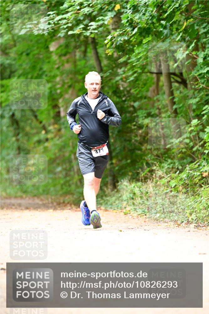 11.10.2026 - Bramfelder Halbmarathon 2026 Dr. Thomas Lammeyer http://msf.ph/oto/10826293 11.10.2026 10:54:33 Laufen 371 meine-sportfotos.de