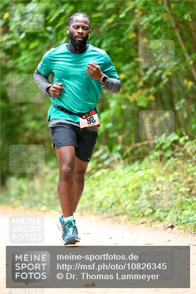11.10.2026 - Bramfelder Halbmarathon 2026 Dr. Thomas Lammeyer http://msf.ph/oto/10826345 11.10.2026 10:55:11 Laufen 98 meine-sportfotos.de