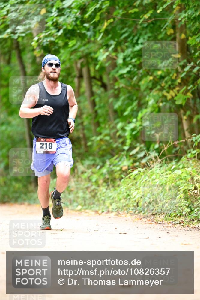 11.10.2026 - Bramfelder Halbmarathon 2026 Dr. Thomas Lammeyer http://msf.ph/oto/10826357 11.10.2026 10:55:19 Laufen 219, 281 meine-sportfotos.de