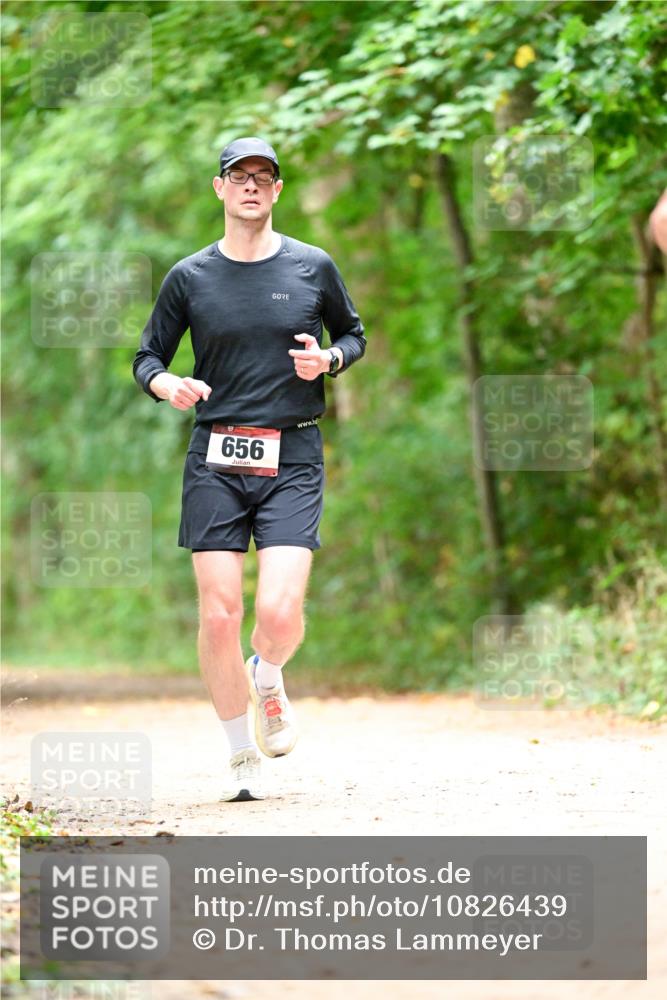 11.10.2026 - Bramfelder Halbmarathon 2026 Dr. Thomas Lammeyer http://msf.ph/oto/10826439 11.10.2026 10:55:59 Laufen 656 meine-sportfotos.de