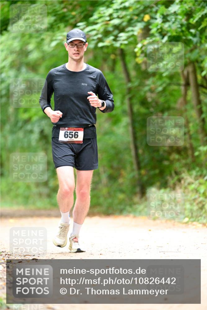 11.10.2026 - Bramfelder Halbmarathon 2026 Dr. Thomas Lammeyer http://msf.ph/oto/10826442 11.10.2026 10:55:59 Laufen 656 meine-sportfotos.de