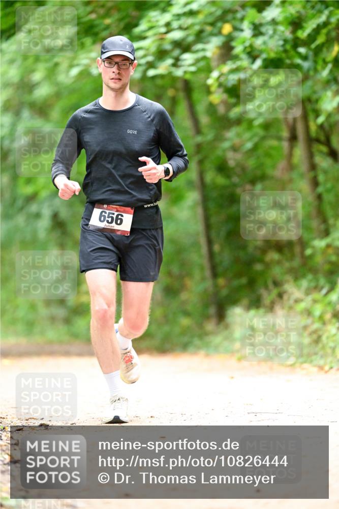 11.10.2026 - Bramfelder Halbmarathon 2026 Dr. Thomas Lammeyer http://msf.ph/oto/10826444 11.10.2026 10:56:00 Laufen 656 meine-sportfotos.de