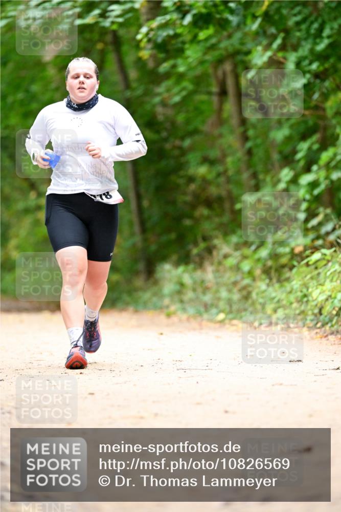 11.10.2026 - Bramfelder Halbmarathon 2026 Dr. Thomas Lammeyer http://msf.ph/oto/10826569 11.10.2026 10:57:22 Laufen 78 meine-sportfotos.de
