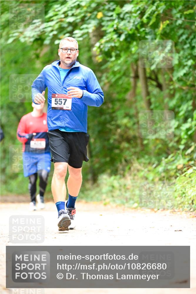 11.10.2026 - Bramfelder Halbmarathon 2026 Dr. Thomas Lammeyer http://msf.ph/oto/10826680 11.10.2026 10:58:02 Laufen 4215, 557, 254 meine-sportfotos.de