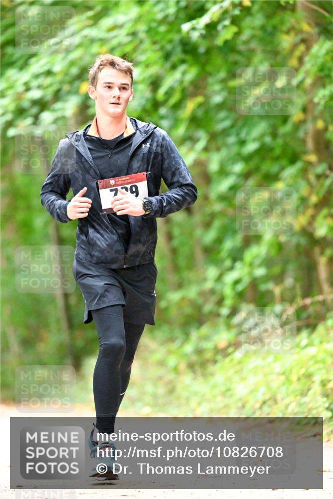 11.10.2026 - Bramfelder Halbmarathon 2026 Dr. Thomas Lammeyer http://msf.ph/oto/10826708 11.10.2026 10:58:08 Laufen 35, 709 meine-sportfotos.de