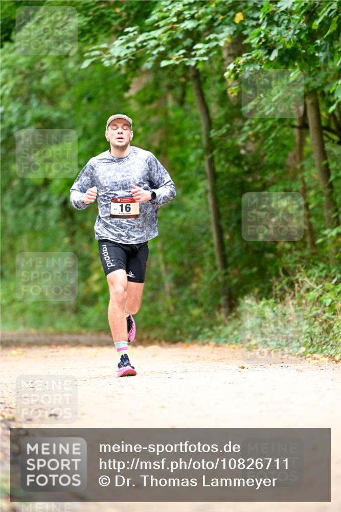 11.10.2026 - Bramfelder Halbmarathon 2026 Dr. Thomas Lammeyer http://msf.ph/oto/10826711 11.10.2026 10:58:09 Laufen 16 meine-sportfotos.de