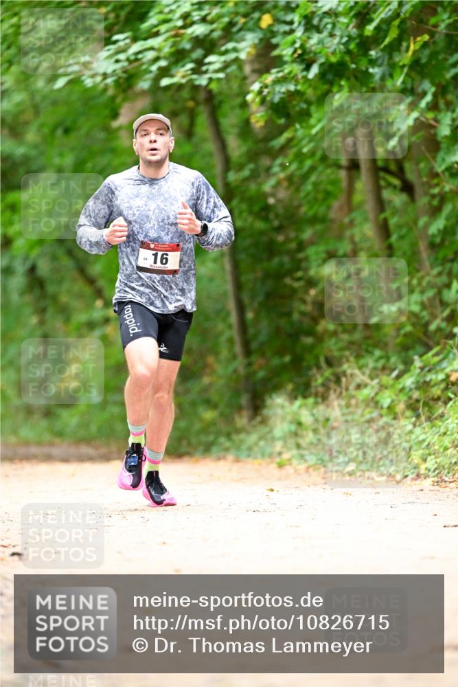 11.10.2026 - Bramfelder Halbmarathon 2026 Dr. Thomas Lammeyer http://msf.ph/oto/10826715 11.10.2026 10:58:10 Laufen 16 meine-sportfotos.de