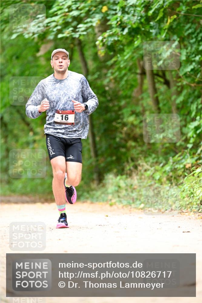 11.10.2026 - Bramfelder Halbmarathon 2026 Dr. Thomas Lammeyer http://msf.ph/oto/10826717 11.10.2026 10:58:10 Laufen 16 meine-sportfotos.de
