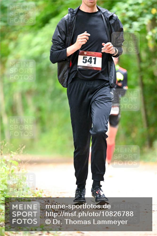 11.10.2026 - Bramfelder Halbmarathon 2026 Dr. Thomas Lammeyer http://msf.ph/oto/10826788 11.10.2026 10:58:42 Laufen 35, 541 meine-sportfotos.de
