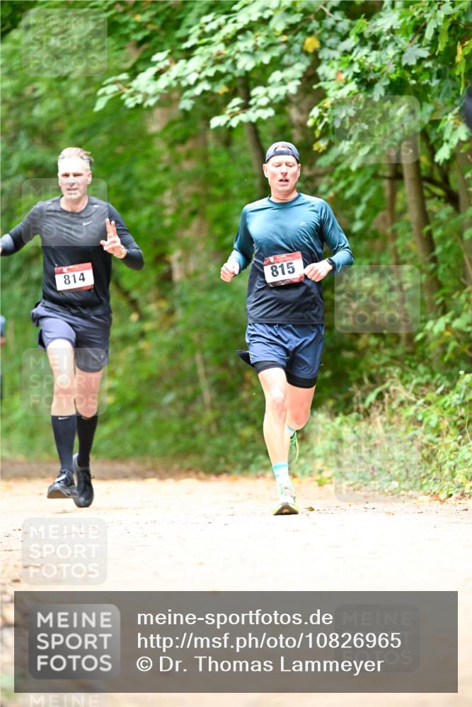 11.10.2026 - Bramfelder Halbmarathon 2026 Dr. Thomas Lammeyer http://msf.ph/oto/10826965 11.10.2026 10:59:48 Laufen 814, 815 meine-sportfotos.de