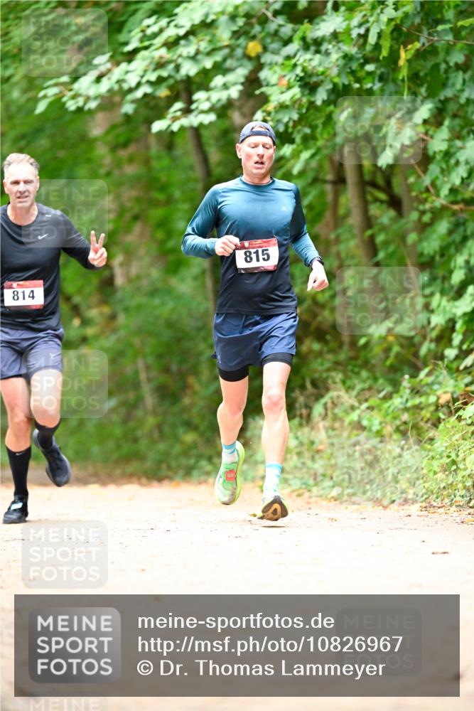 11.10.2026 - Bramfelder Halbmarathon 2026 Dr. Thomas Lammeyer http://msf.ph/oto/10826967 11.10.2026 10:59:48 Laufen 814, 815 meine-sportfotos.de
