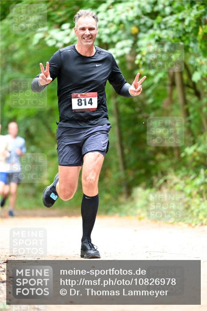 11.10.2026 - Bramfelder Halbmarathon 2026 Dr. Thomas Lammeyer http://msf.ph/oto/10826978 11.10.2026 10:59:50 Laufen 814 meine-sportfotos.de