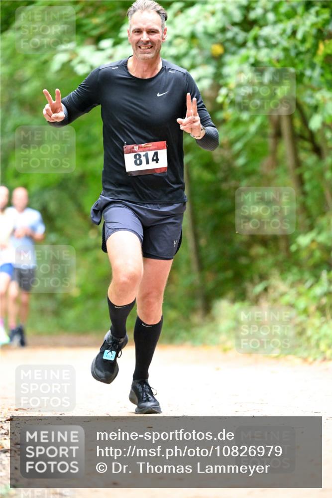 11.10.2026 - Bramfelder Halbmarathon 2026 Dr. Thomas Lammeyer http://msf.ph/oto/10826979 11.10.2026 10:59:50 Laufen 814 meine-sportfotos.de