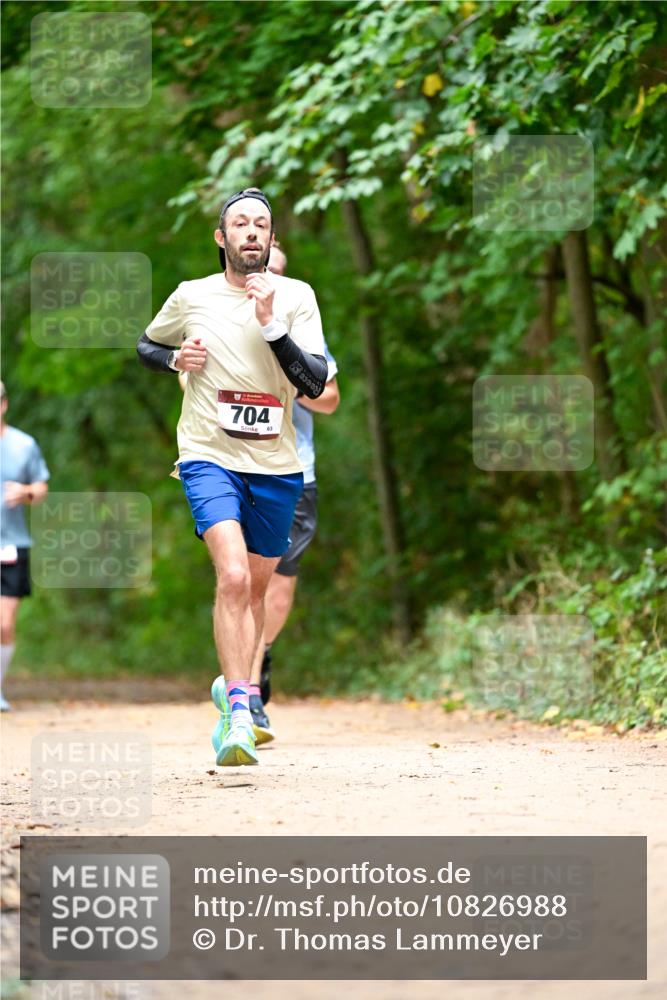 11.10.2026 - Bramfelder Halbmarathon 2026 Dr. Thomas Lammeyer http://msf.ph/oto/10826988 11.10.2026 10:59:54 Laufen 704 meine-sportfotos.de