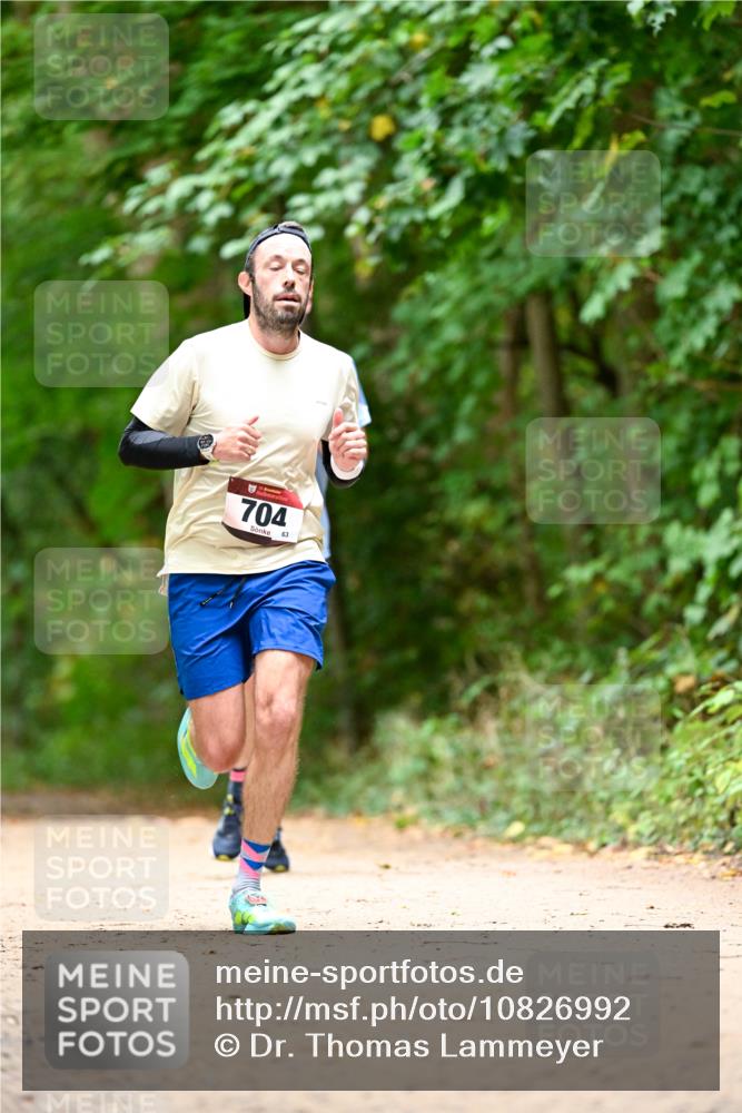 11.10.2026 - Bramfelder Halbmarathon 2026 Dr. Thomas Lammeyer http://msf.ph/oto/10826992 11.10.2026 10:59:54 Laufen 704, 63 meine-sportfotos.de