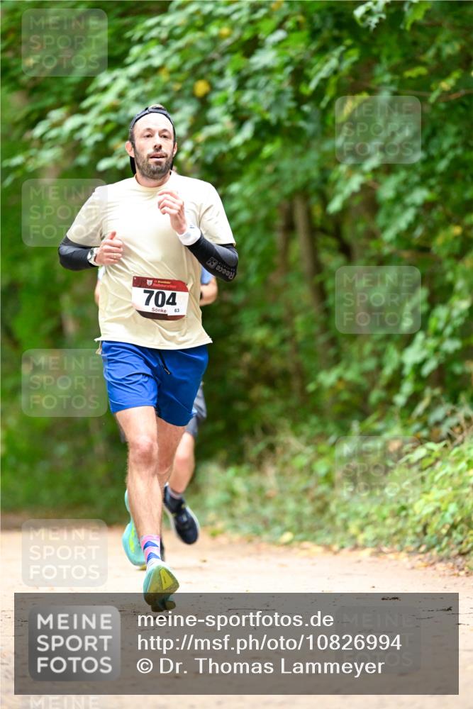 11.10.2026 - Bramfelder Halbmarathon 2026 Dr. Thomas Lammeyer http://msf.ph/oto/10826994 11.10.2026 10:59:55 Laufen 704, 63 meine-sportfotos.de