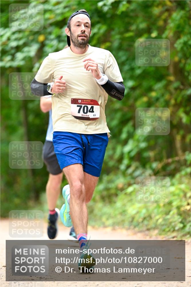 11.10.2026 - Bramfelder Halbmarathon 2026 Dr. Thomas Lammeyer http://msf.ph/oto/10827000 11.10.2026 10:59:55 Laufen 35, 704, 63 meine-sportfotos.de