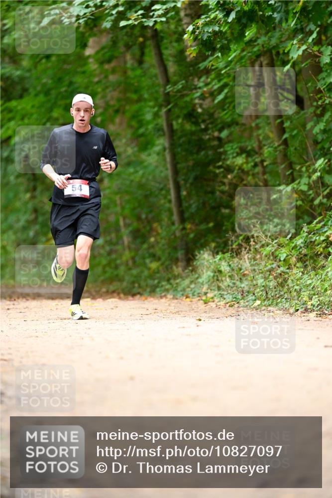 11.10.2026 - Bramfelder Halbmarathon 2026 Dr. Thomas Lammeyer http://msf.ph/oto/10827097 11.10.2026 11:00:35 Laufen  meine-sportfotos.de