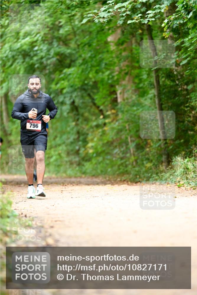 11.10.2026 - Bramfelder Halbmarathon 2026 Dr. Thomas Lammeyer http://msf.ph/oto/10827171 11.10.2026 11:01:09 Laufen 796, 7 meine-sportfotos.de