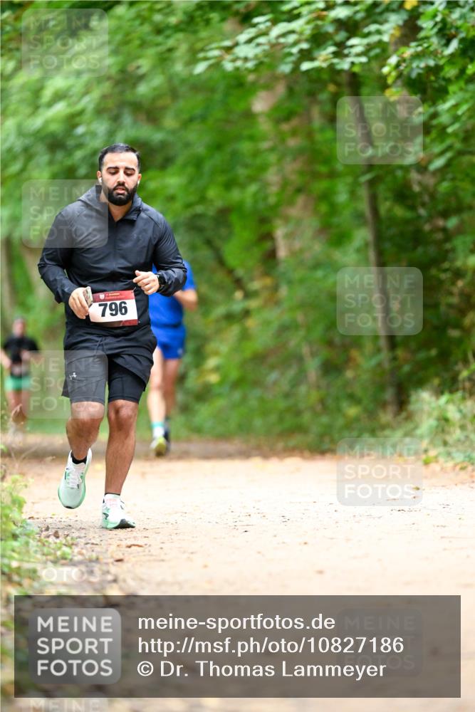 11.10.2026 - Bramfelder Halbmarathon 2026 Dr. Thomas Lammeyer http://msf.ph/oto/10827186 11.10.2026 11:01:11 Laufen 796 meine-sportfotos.de