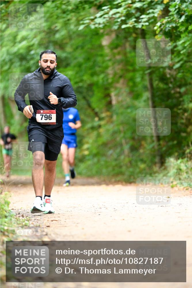 11.10.2026 - Bramfelder Halbmarathon 2026 Dr. Thomas Lammeyer http://msf.ph/oto/10827187 11.10.2026 11:01:11 Laufen 796 meine-sportfotos.de