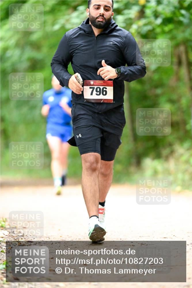 11.10.2026 - Bramfelder Halbmarathon 2026 Dr. Thomas Lammeyer http://msf.ph/oto/10827203 11.10.2026 11:01:13 Laufen 35, 796 meine-sportfotos.de