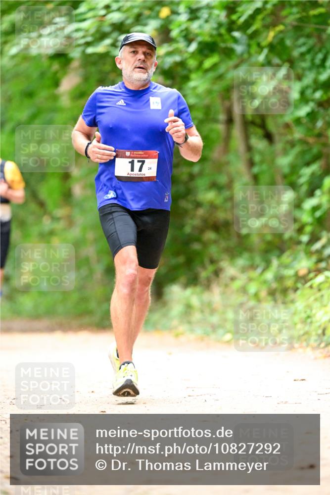 11.10.2026 - Bramfelder Halbmarathon 2026 Dr. Thomas Lammeyer http://msf.ph/oto/10827292 11.10.2026 11:01:34 Laufen 35, 17, 24 meine-sportfotos.de