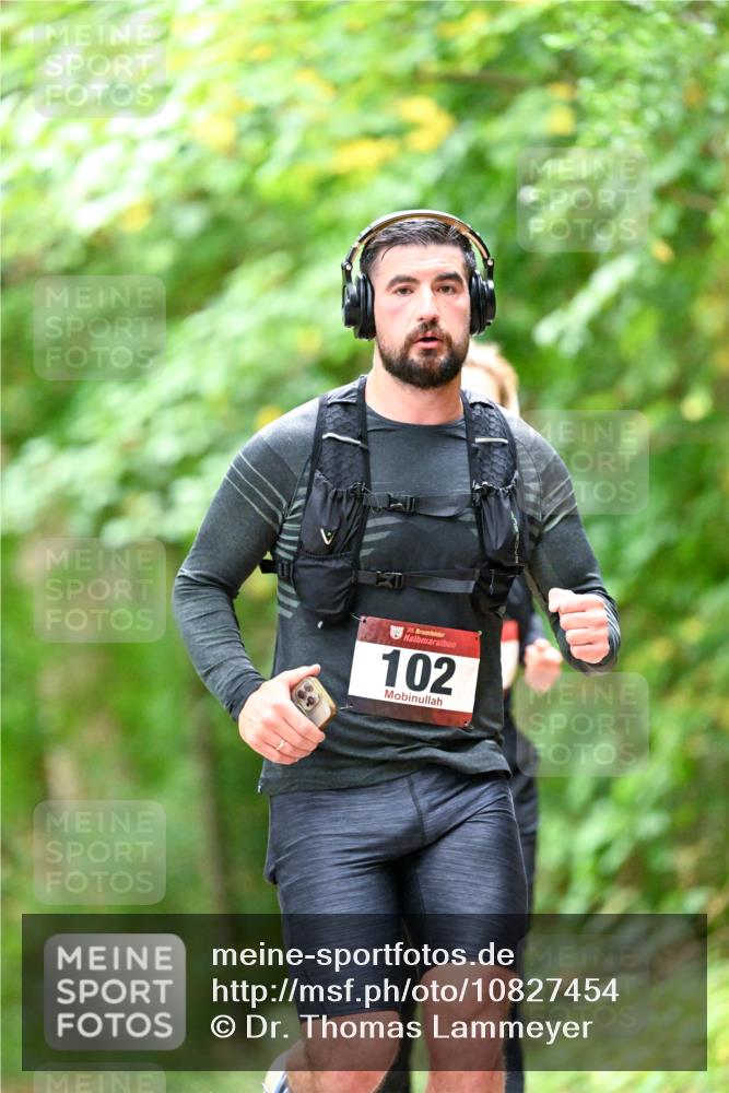 11.10.2026 - Bramfelder Halbmarathon 2026 Dr. Thomas Lammeyer http://msf.ph/oto/10827454 11.10.2026 11:02:41 Laufen 35, 102 meine-sportfotos.de