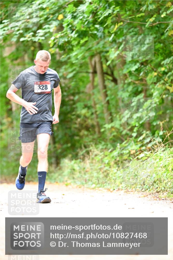11.10.2026 - Bramfelder Halbmarathon 2026 Dr. Thomas Lammeyer http://msf.ph/oto/10827468 11.10.2026 11:02:53 Laufen 8, 328 meine-sportfotos.de