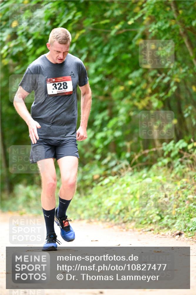 11.10.2026 - Bramfelder Halbmarathon 2026 Dr. Thomas Lammeyer http://msf.ph/oto/10827477 11.10.2026 11:02:54 Laufen 328, 8 meine-sportfotos.de