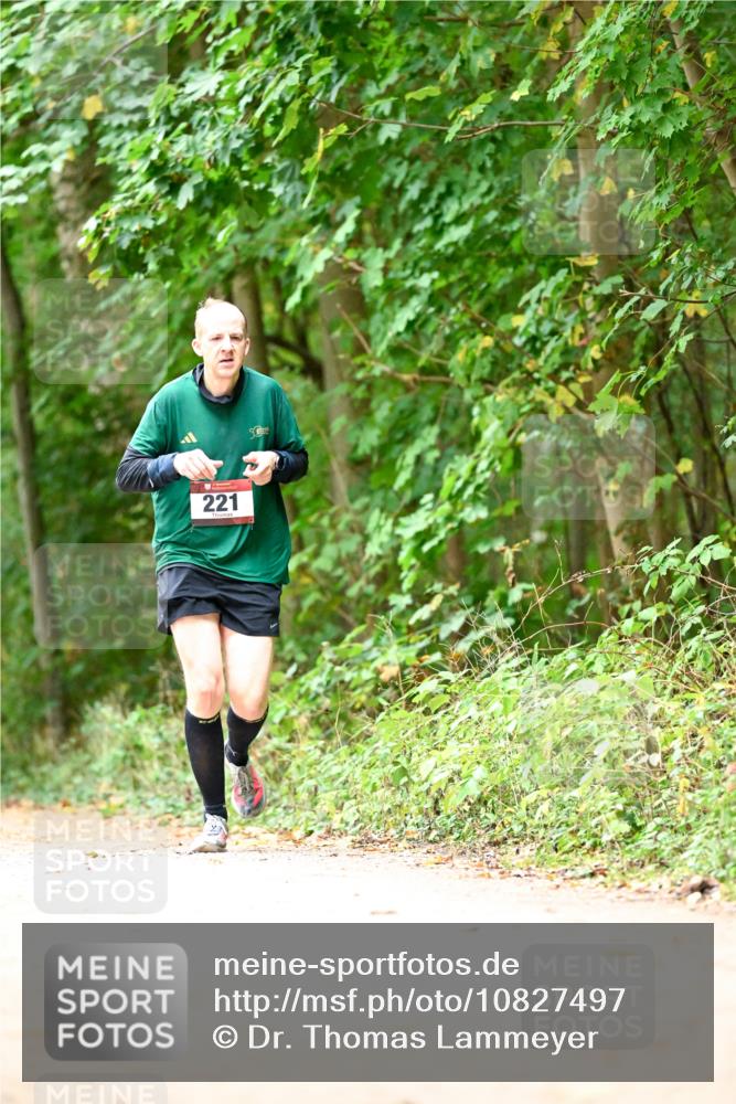 11.10.2026 - Bramfelder Halbmarathon 2026 Dr. Thomas Lammeyer http://msf.ph/oto/10827497 11.10.2026 11:03:02 Laufen 221 meine-sportfotos.de