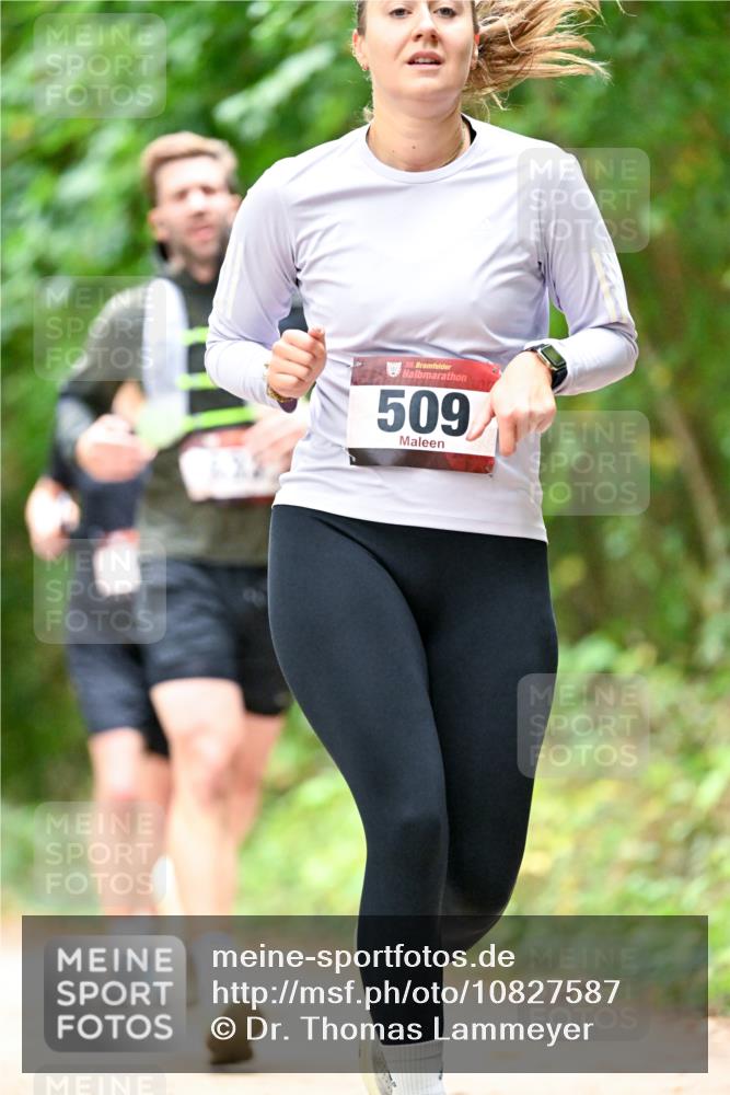 11.10.2026 - Bramfelder Halbmarathon 2026 Dr. Thomas Lammeyer http://msf.ph/oto/10827587 11.10.2026 11:03:19 Laufen 35, 509 meine-sportfotos.de