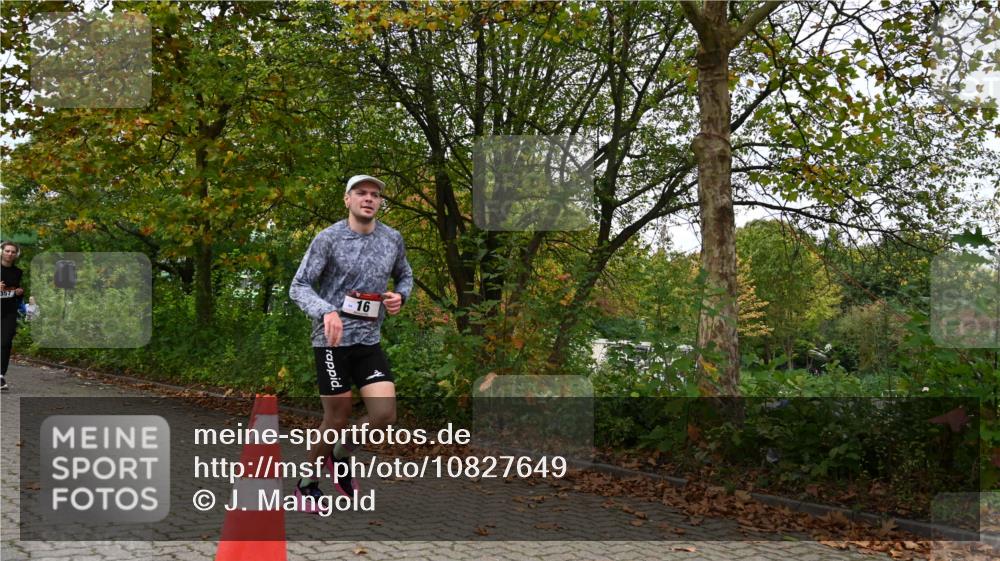 11.10.2026 - Bramfelder Halbmarathon 2026 J. Mangold http://msf.ph/oto/10827649 11.10.2026 10:42:43 Laufen 16, 357 meine-sportfotos.de