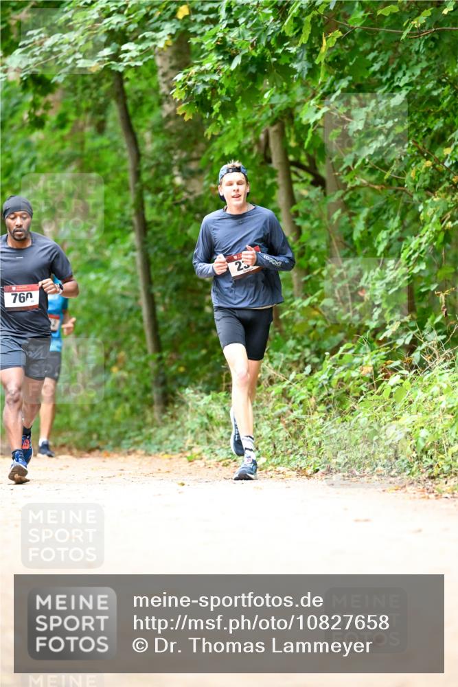 11.10.2026 - Bramfelder Halbmarathon 2026 Dr. Thomas Lammeyer http://msf.ph/oto/10827658 11.10.2026 11:03:50 Laufen 760, 25 meine-sportfotos.de