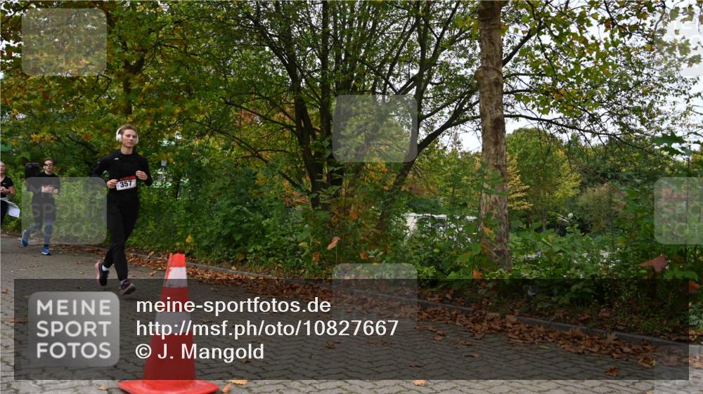 11.10.2026 - Bramfelder Halbmarathon 2026 J. Mangold http://msf.ph/oto/10827667 11.10.2026 10:42:45 Laufen 16, 243, 357, 616 meine-sportfotos.de