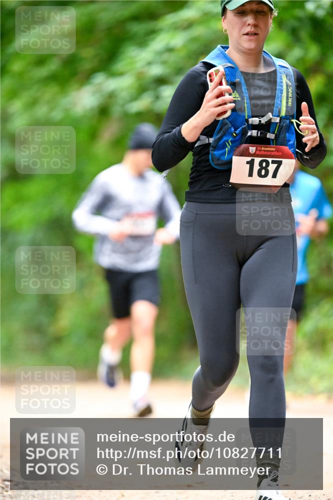 11.10.2026 - Bramfelder Halbmarathon 2026 Dr. Thomas Lammeyer http://msf.ph/oto/10827711 11.10.2026 11:03:53 Laufen 35, 187 meine-sportfotos.de