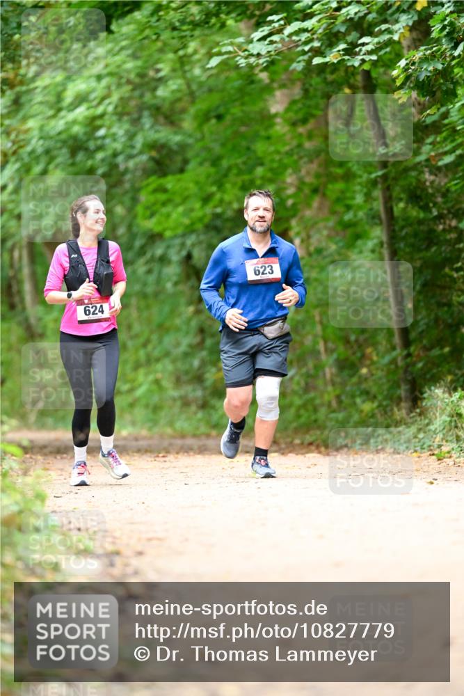 11.10.2026 - Bramfelder Halbmarathon 2026 Dr. Thomas Lammeyer http://msf.ph/oto/10827779 11.10.2026 11:04:15 Laufen 624, 623 meine-sportfotos.de