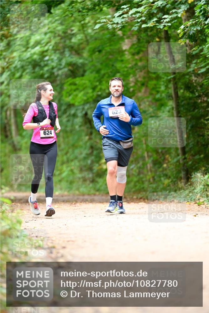 11.10.2026 - Bramfelder Halbmarathon 2026 Dr. Thomas Lammeyer http://msf.ph/oto/10827780 11.10.2026 11:04:15 Laufen 624, 623 meine-sportfotos.de
