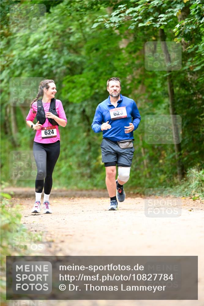 11.10.2026 - Bramfelder Halbmarathon 2026 Dr. Thomas Lammeyer http://msf.ph/oto/10827784 11.10.2026 11:04:15 Laufen 624, 623 meine-sportfotos.de