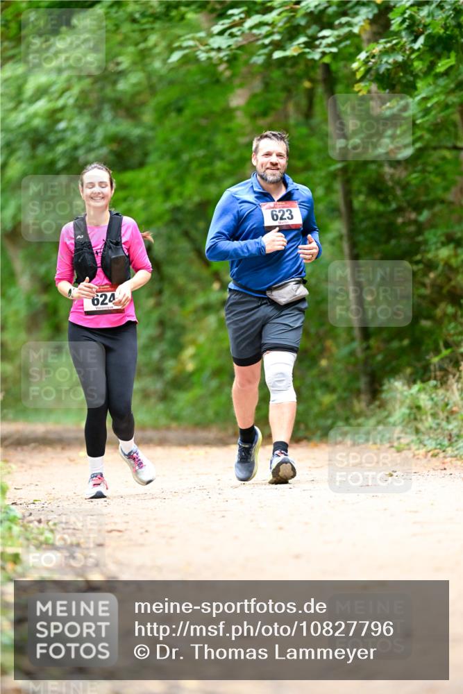 11.10.2026 - Bramfelder Halbmarathon 2026 Dr. Thomas Lammeyer http://msf.ph/oto/10827796 11.10.2026 11:04:16 Laufen 624, 623 meine-sportfotos.de