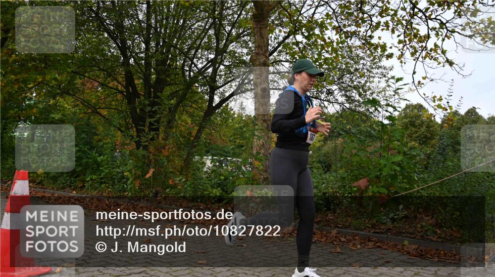 11.10.2026 - Bramfelder Halbmarathon 2026 J. Mangold http://msf.ph/oto/10827822 11.10.2026 10:44:21 Laufen 262, 274 meine-sportfotos.de