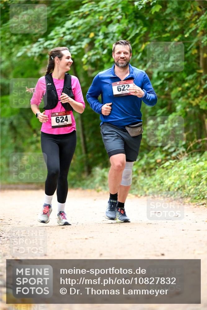 11.10.2026 - Bramfelder Halbmarathon 2026 Dr. Thomas Lammeyer http://msf.ph/oto/10827832 11.10.2026 11:04:19 Laufen 624, 622 meine-sportfotos.de