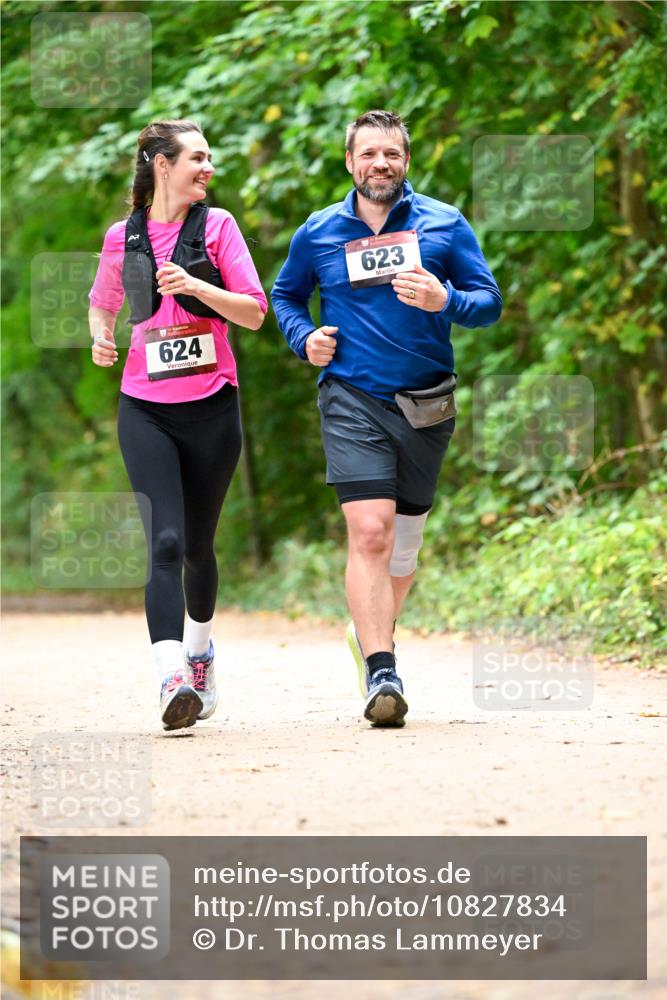 11.10.2026 - Bramfelder Halbmarathon 2026 Dr. Thomas Lammeyer http://msf.ph/oto/10827834 11.10.2026 11:04:19 Laufen 624, 623 meine-sportfotos.de