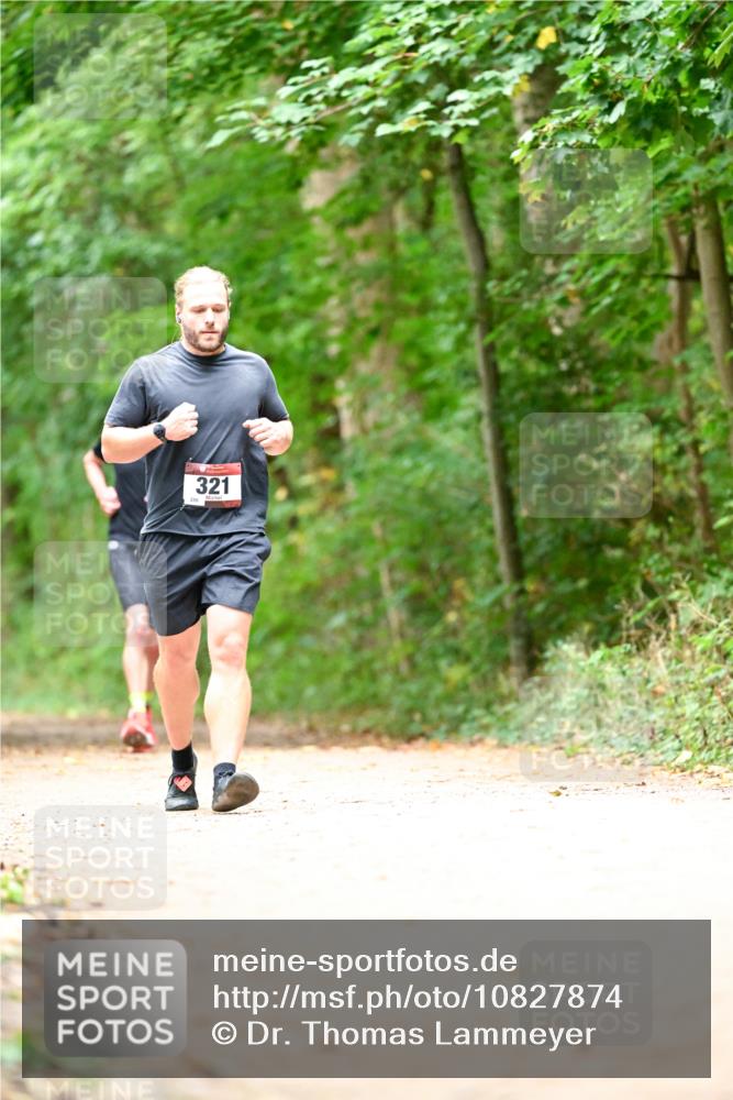 11.10.2026 - Bramfelder Halbmarathon 2026 Dr. Thomas Lammeyer http://msf.ph/oto/10827874 11.10.2026 11:04:34 Laufen 321 meine-sportfotos.de