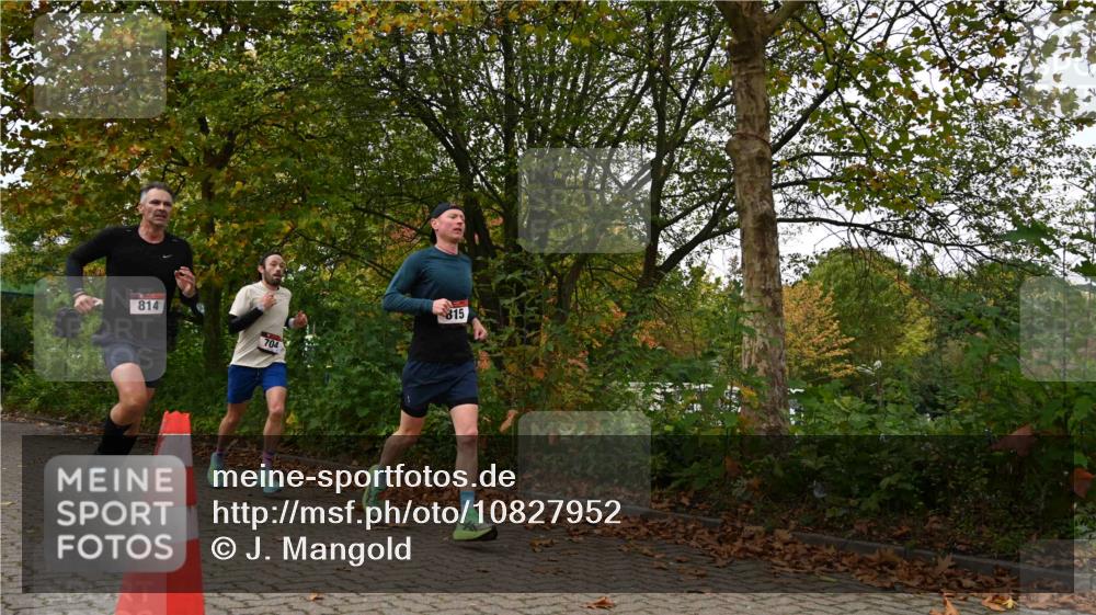 11.10.2026 - Bramfelder Halbmarathon 2026 J. Mangold http://msf.ph/oto/10827952 11.10.2026 10:45:40 Laufen 240, 260, 601, 704, 814, 815 meine-sportfotos.de