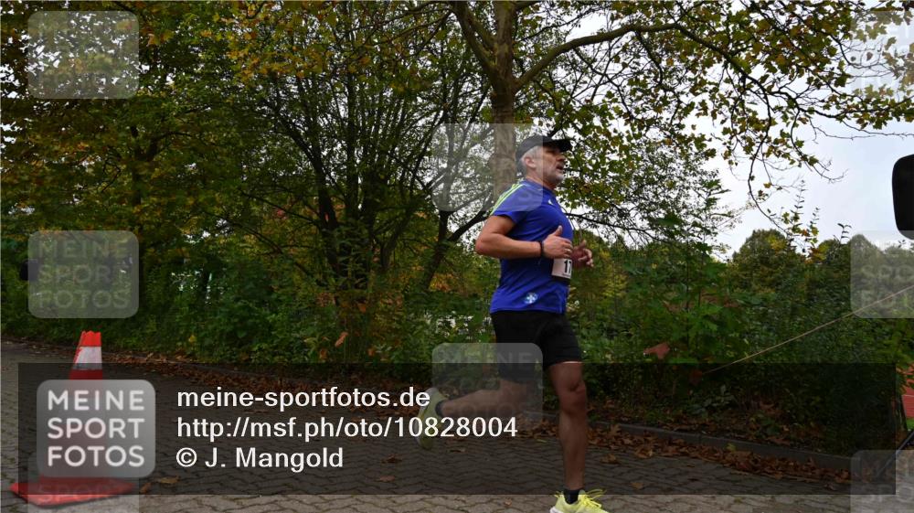 11.10.2026 - Bramfelder Halbmarathon 2026 J. Mangold http://msf.ph/oto/10828004 11.10.2026 10:46:07 Laufen 17 meine-sportfotos.de