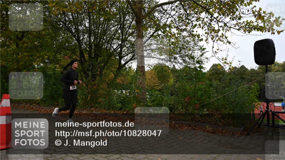 11.10.2026 - Bramfelder Halbmarathon 2026 J. Mangold http://msf.ph/oto/10828047 11.10.2026 10:46:49 Laufen 29, 190, 543, 619 meine-sportfotos.de