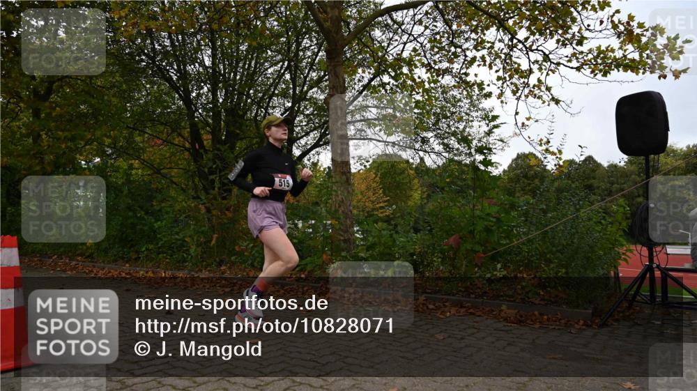 11.10.2026 - Bramfelder Halbmarathon 2026 J. Mangold http://msf.ph/oto/10828071 11.10.2026 10:47:07 Laufen 515 meine-sportfotos.de