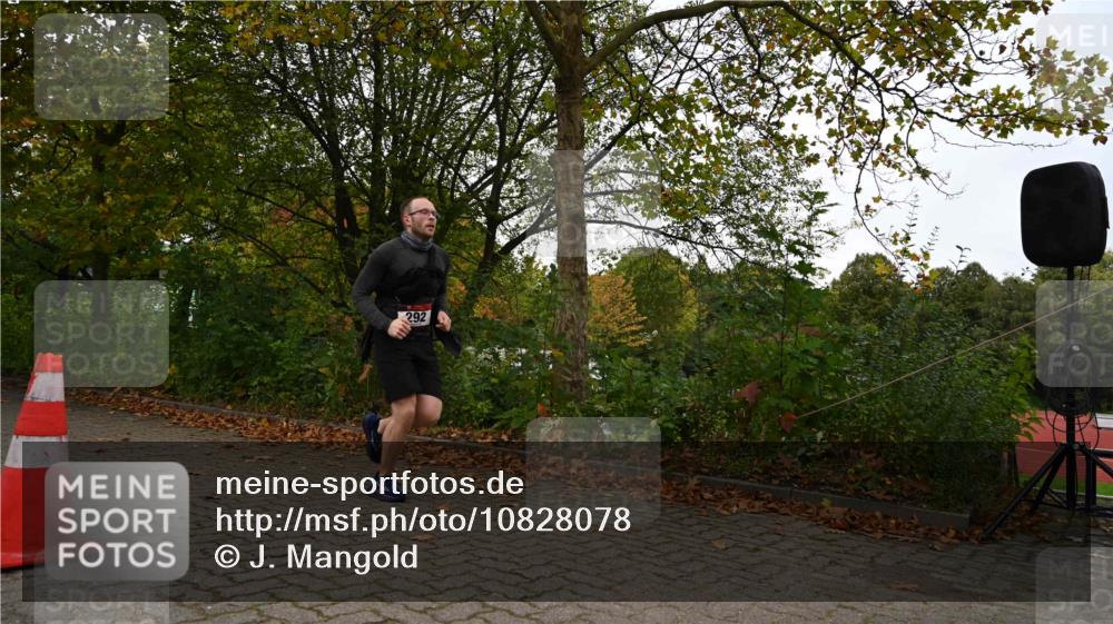 11.10.2026 - Bramfelder Halbmarathon 2026 J. Mangold http://msf.ph/oto/10828078 11.10.2026 10:47:21 Laufen 9, 143, 292, 373 meine-sportfotos.de